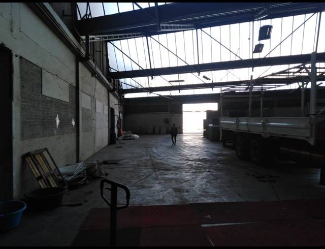 5,300M² WAREHOUSE FOR SALE IN TROJAN